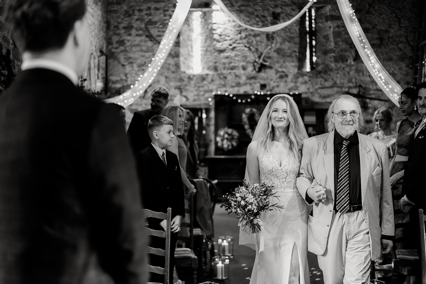 BECKY CHARLIE USK CASTLE WEDDING PHOTOGRAPHY 006 BECKY CHARLIE USK CASTLE WEDDING PHOTOGRAPHY 006